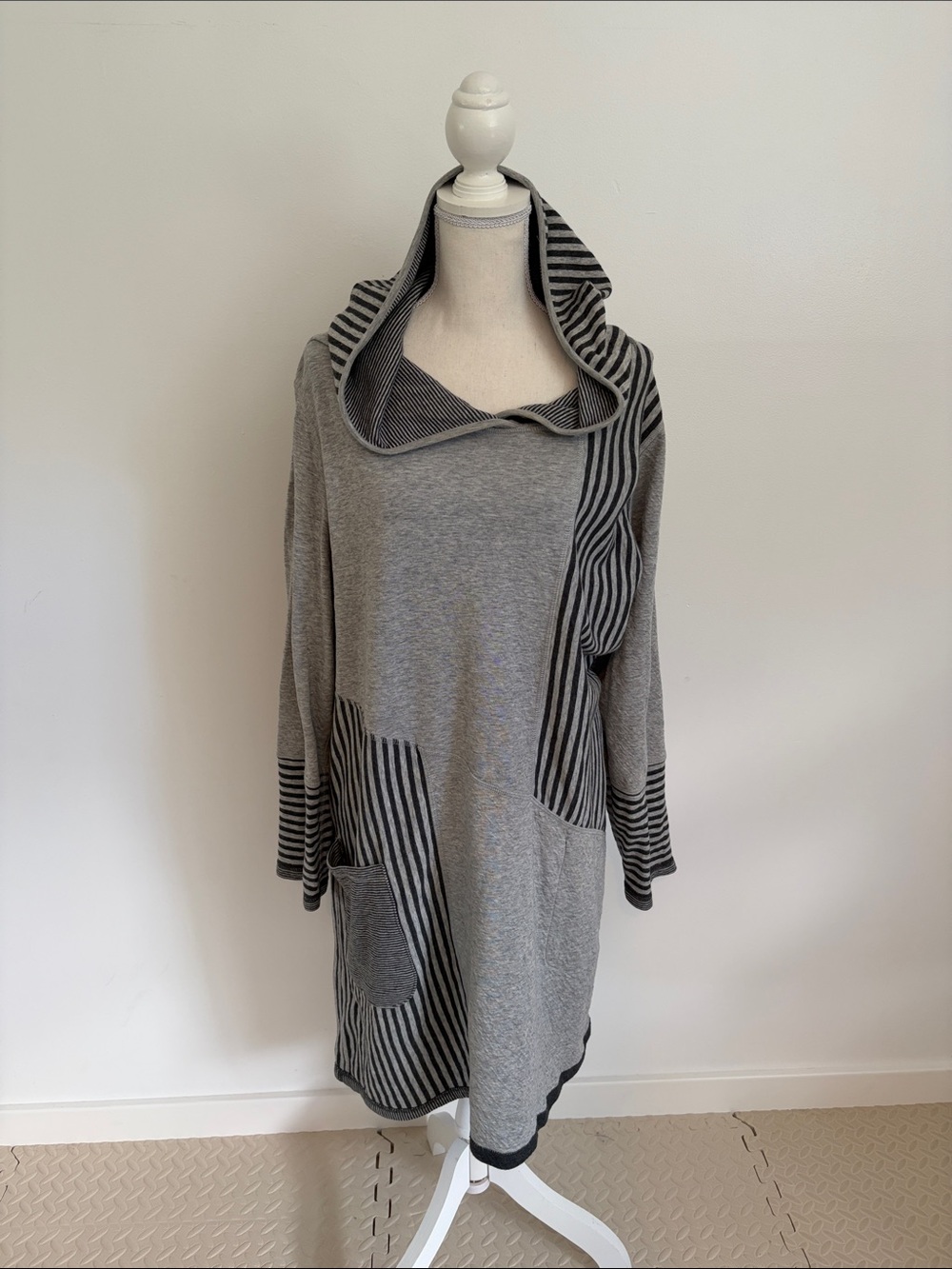 Iridium Grey Striped Hooded Tunic Sweater XL